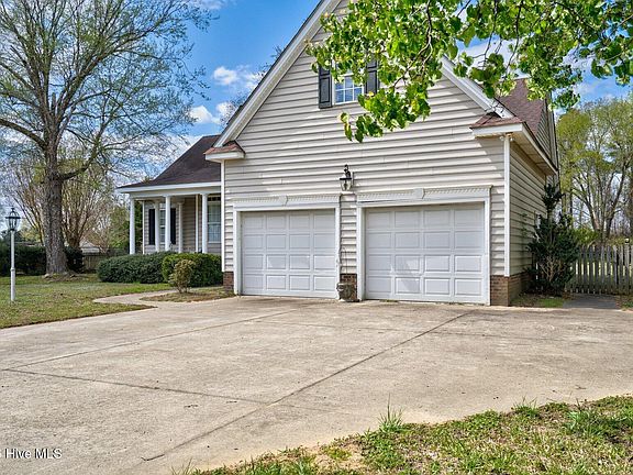 3rd image of 456 Shellcastle Road