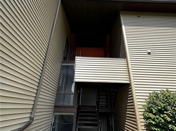 505 Village Blvd N