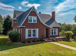 512 Bouchard Ave NE, Valdese, NC 28690