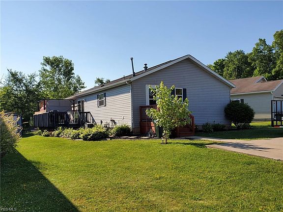3rd image of 8894 Falcon Dr