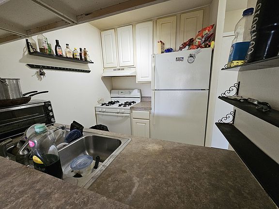 3rd image of 1870 Tall Oaks Dr Unit 2101