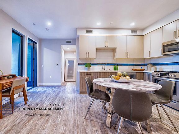 3rd image of 5545 Bonner Ave #204
