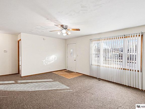 3rd image of 7118 Kearney Ave