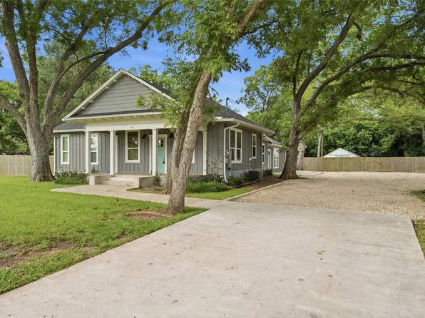3801 S 4th St, Waco, TX 76706