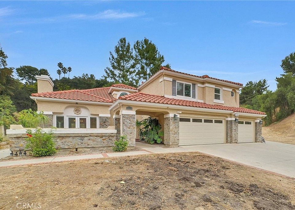 1st image of 20374 Bickford Dr