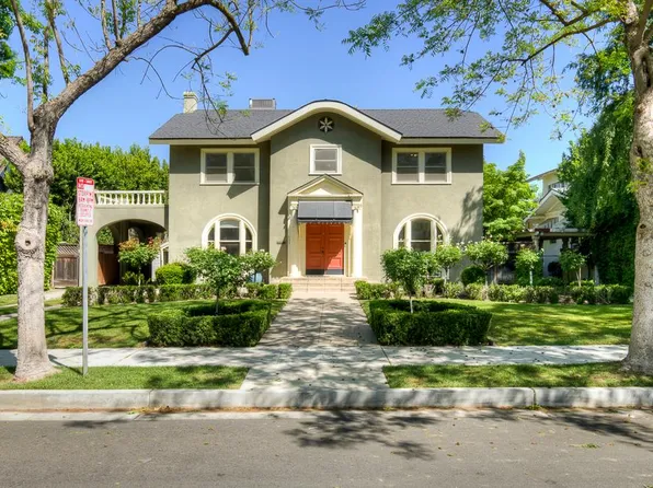 933 E Cambridge Ave, Fresno, CA 93704