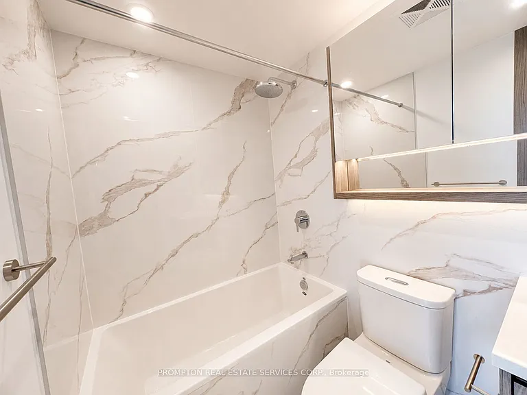 18 Esther Shiner Blvd #2216 — Photo 8