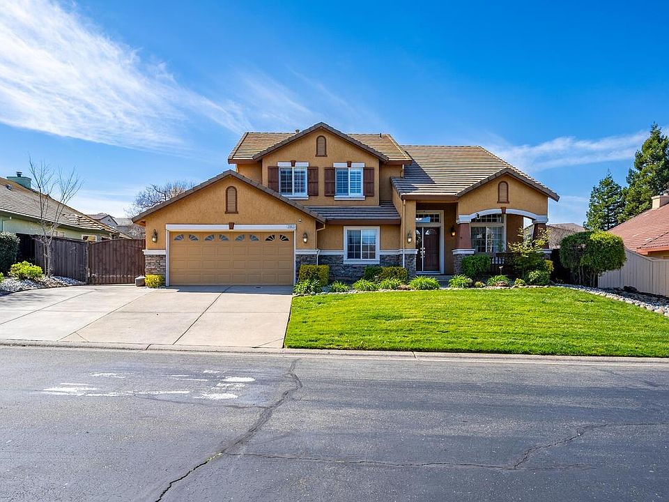 1st image of 2952 Bridlewood Dr