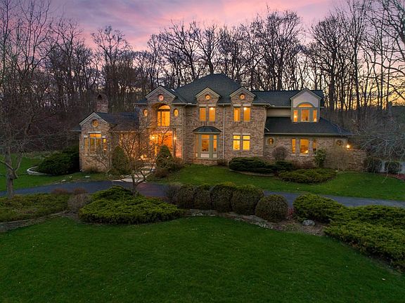 3rd image of 3669 Knoll Creek Ct
