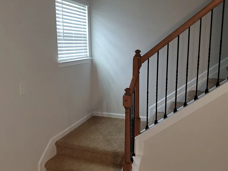 301 Royce Dr — Photo 18