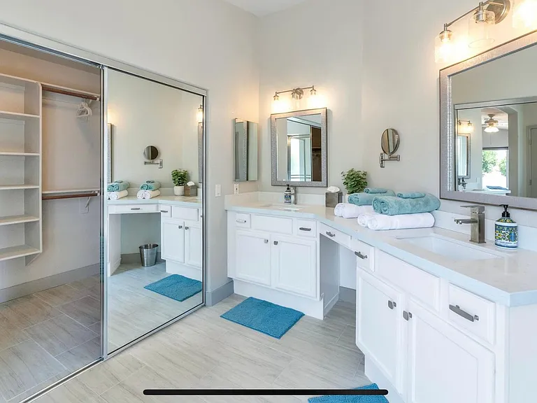 1420 W Flintlock Way — Photo 13