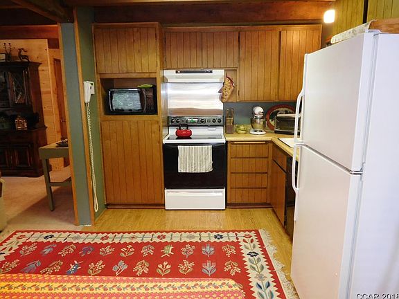 3rd image of 1287 Topanga Ln