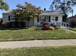 2915 Claredale Rd, Toledo, OH 43613
