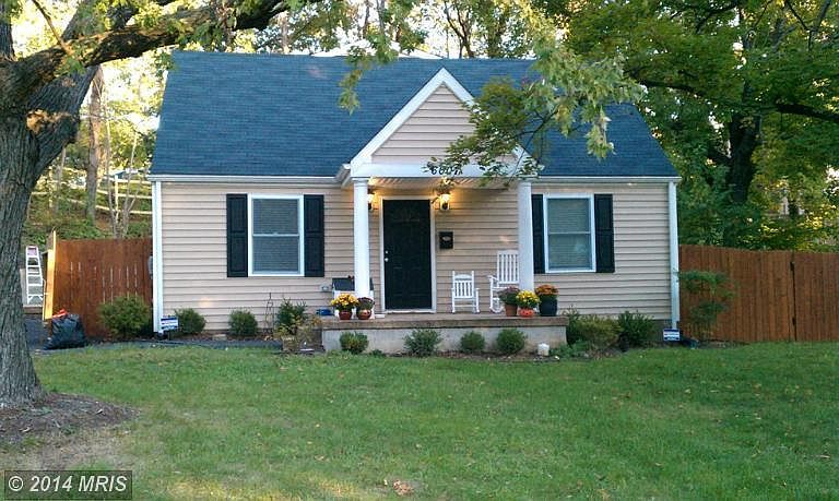 2nd image of 6007 Rixey Dr