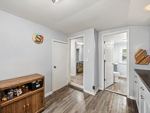 5th image of 113 Julian St