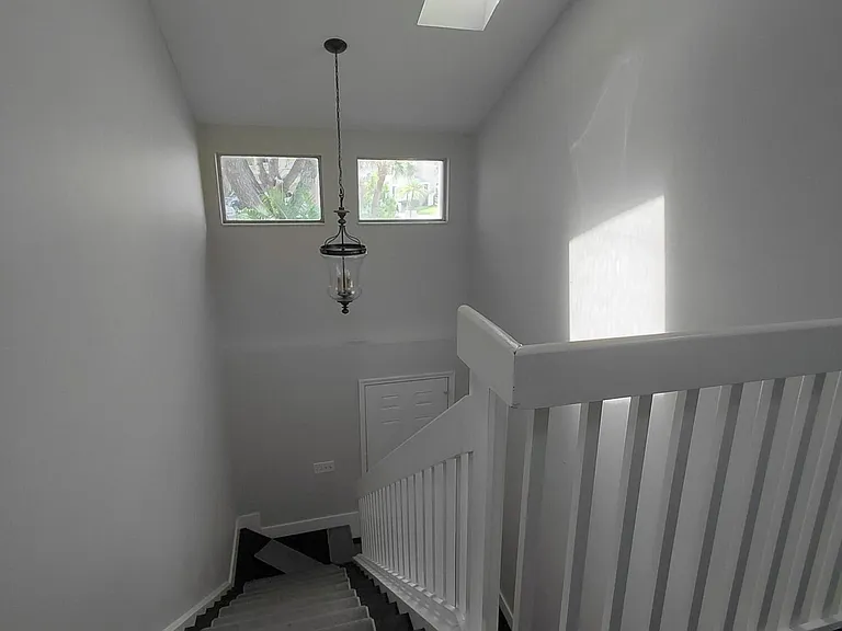 2147 Discovery Cir W — Photo 11