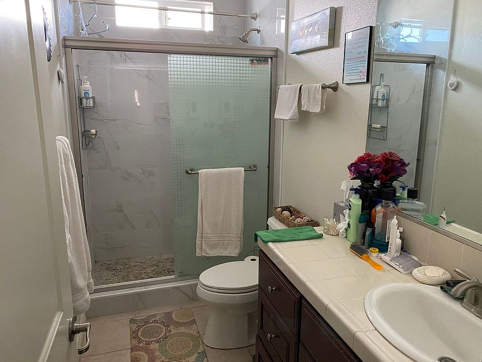 2nd image of 1865 Silva Dr