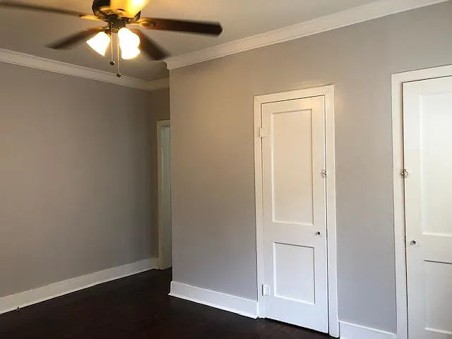 406 S Jefferson St — Photo 8