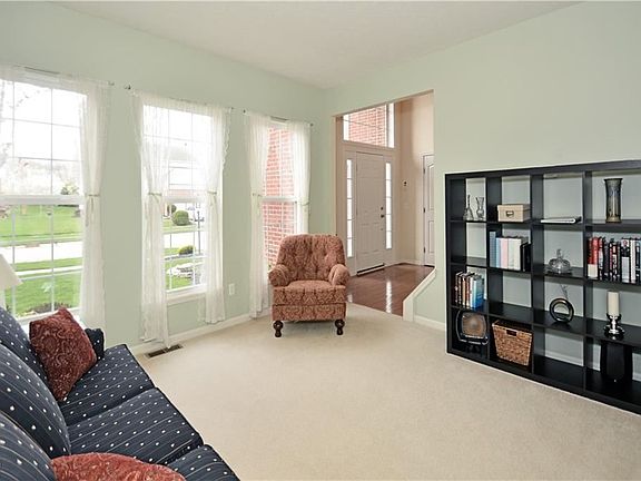 5th image of 35682 Bentley Dr