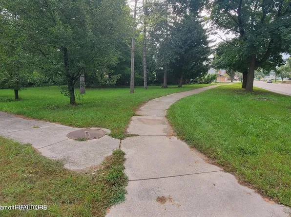 507 E Grand River Ave, Portland, MI 48875
