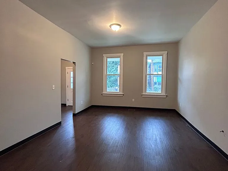 2240 Wilson Ave — Photo 11