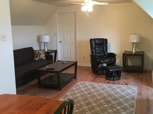 445 Main St APT 4, Wheeling, WV 26003