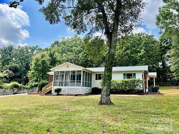 4th image of 5667 E Hillsdale Dr