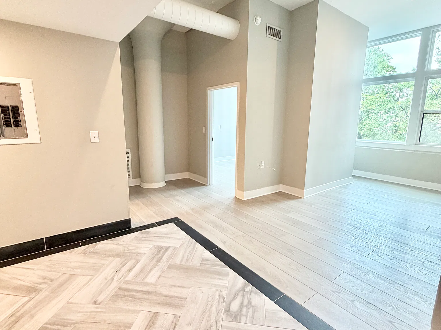 1 bed, 750 sqft, $1,600 — Photo 3