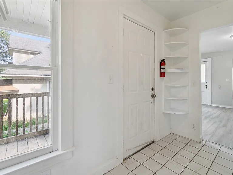1302 Ogden Ave — Photo 10