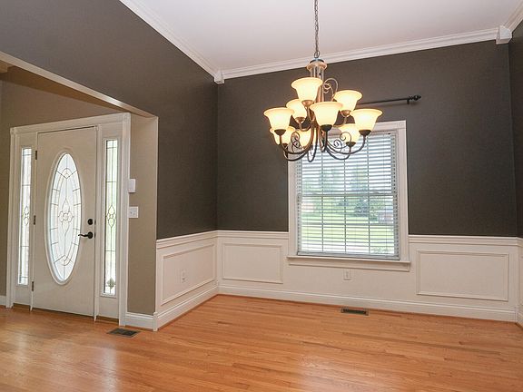 2nd image of 1002 Palmetto Dr