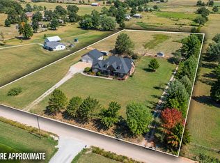 8116 N Coffelt Cemetery Rd, Bentonville, AR 72713