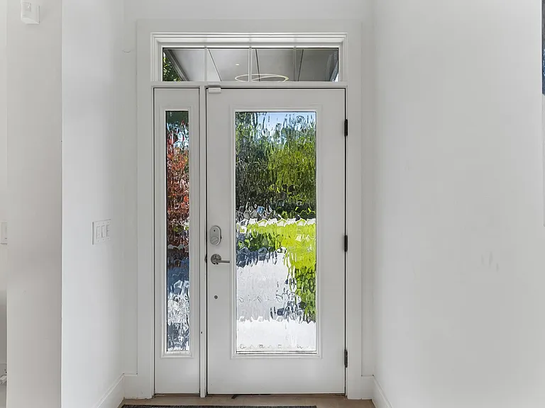3926 Vailwood Dr — Photo 4