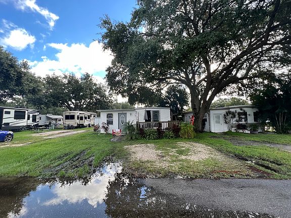 4th image of 2946 Gulf To Bay Blvd #137