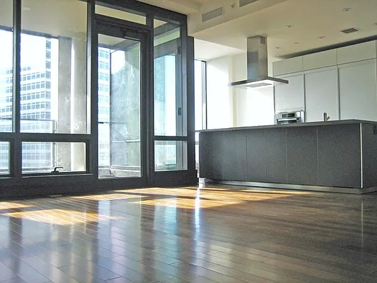 Rented by Sotheby's International Realty | media 16