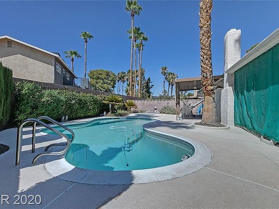 3rd image of 3028 Brockington Dr