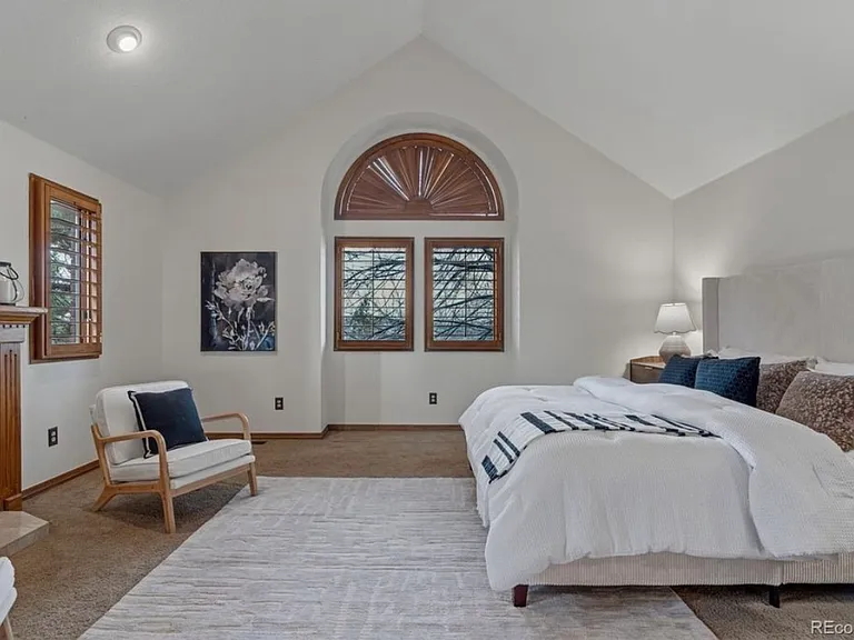 5 Tamarade Dr — Photo 6