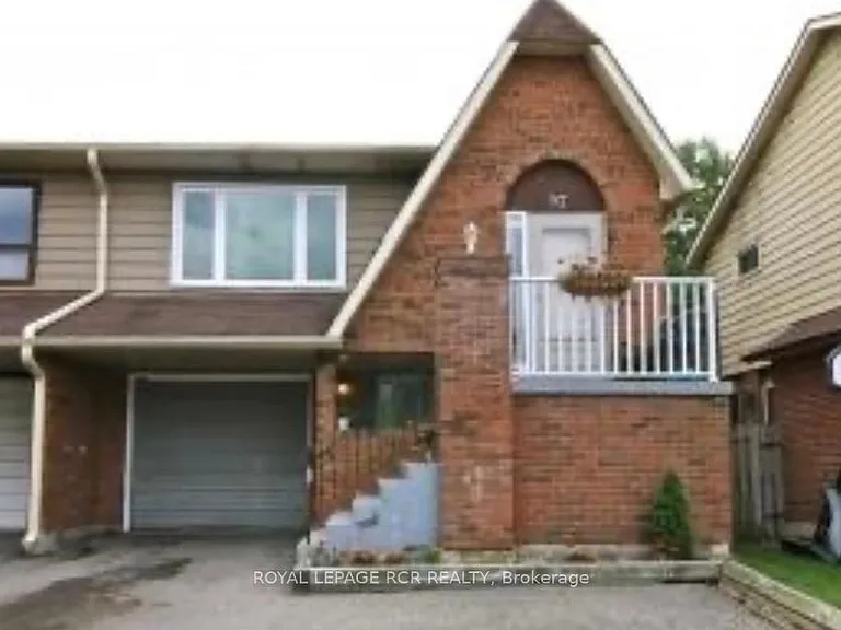 97 Weybridge Trl — Photo 1