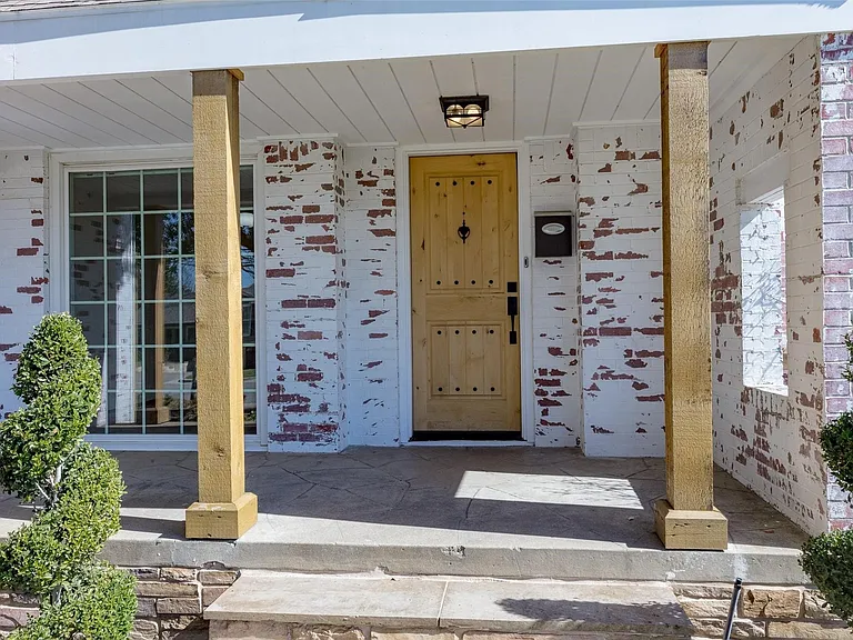 Lovely front porch to meet your neighbors.