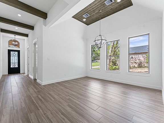5th image of 205 Blue Hill Dr
