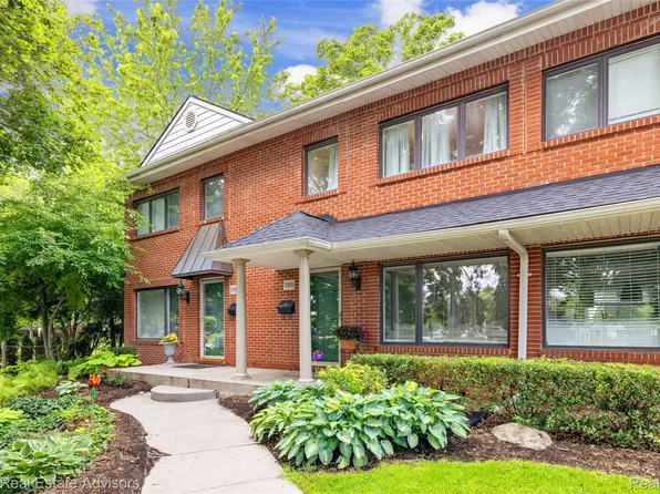 1005 N Old Woodward Ave, Birmingham, MI 48009