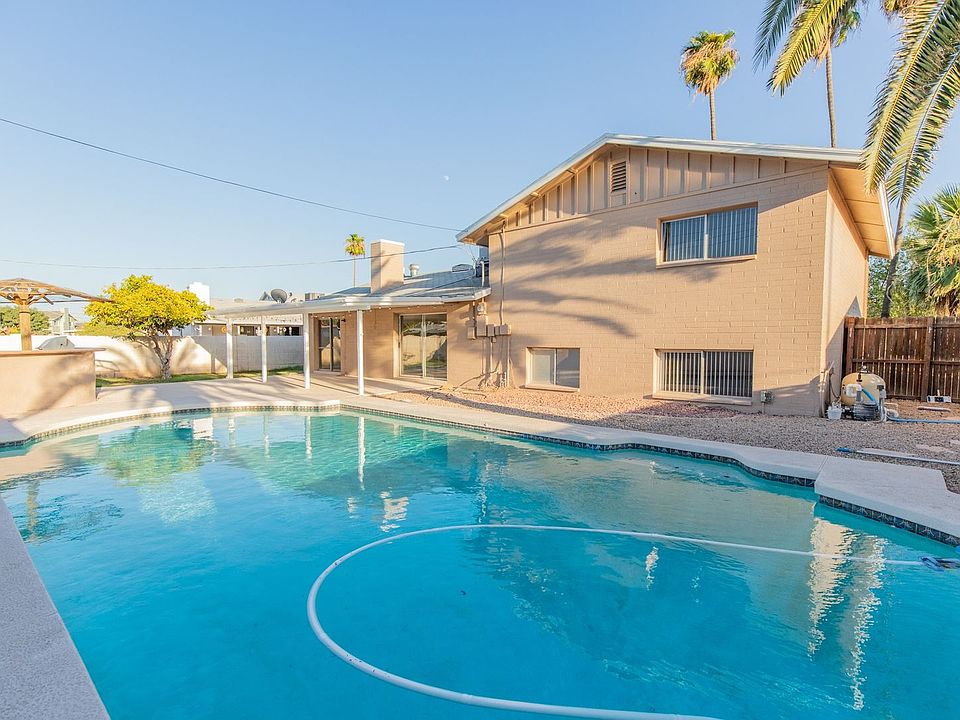 1st image of 908 E Hermosa Dr