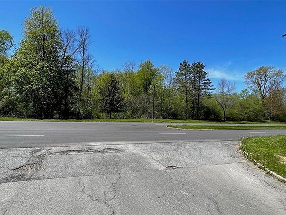 4th image of 8245 Willett Pkwy #4