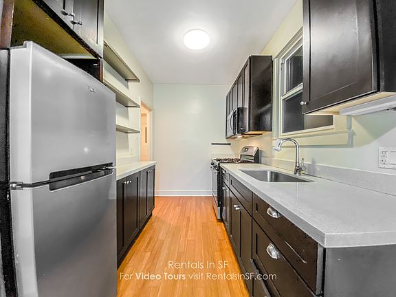 4th image of 109 Woolsey St