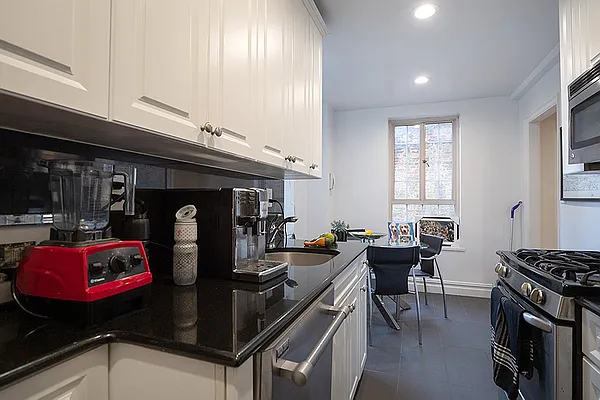 Rented by Rita S Citrin, LREB | media 29