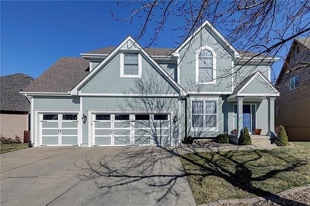 1st image of 1141 SW Sunflower Dr