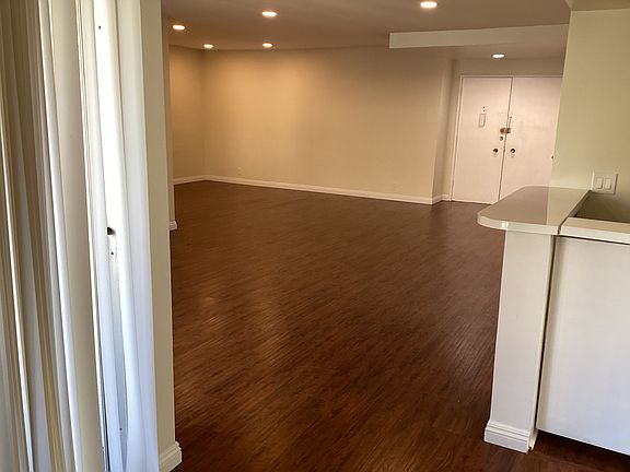 4th image of 323 N Almont Dr APT 203