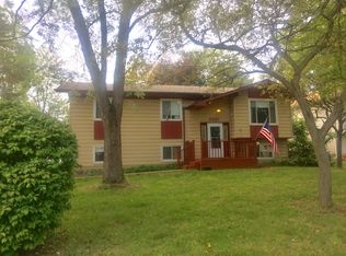 2281 Mattie Lu Dr, Auburn Hills, MI 48326