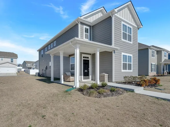 1500 Ashgrove Pl, Lebanon, TN 37087
