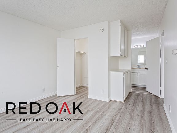 2nd image of 5621 Fair Ave #105