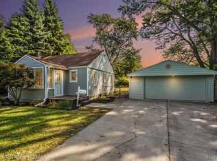 11691 Cornell St, Taylor, MI 48180